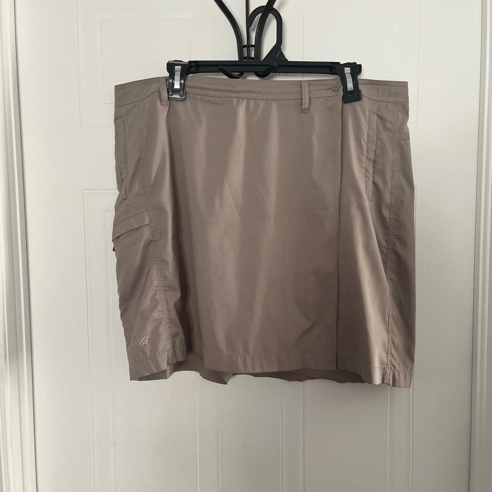 # 95 Avia Women's Tan Skort